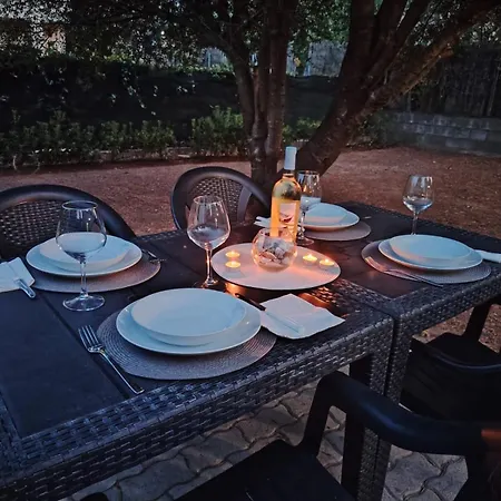 Eli's House 公寓 *